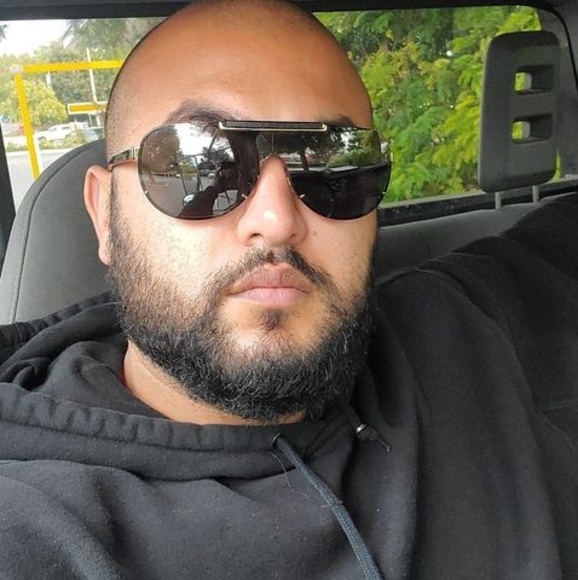 Meet your Posher, Omar - Picture 1 of 1